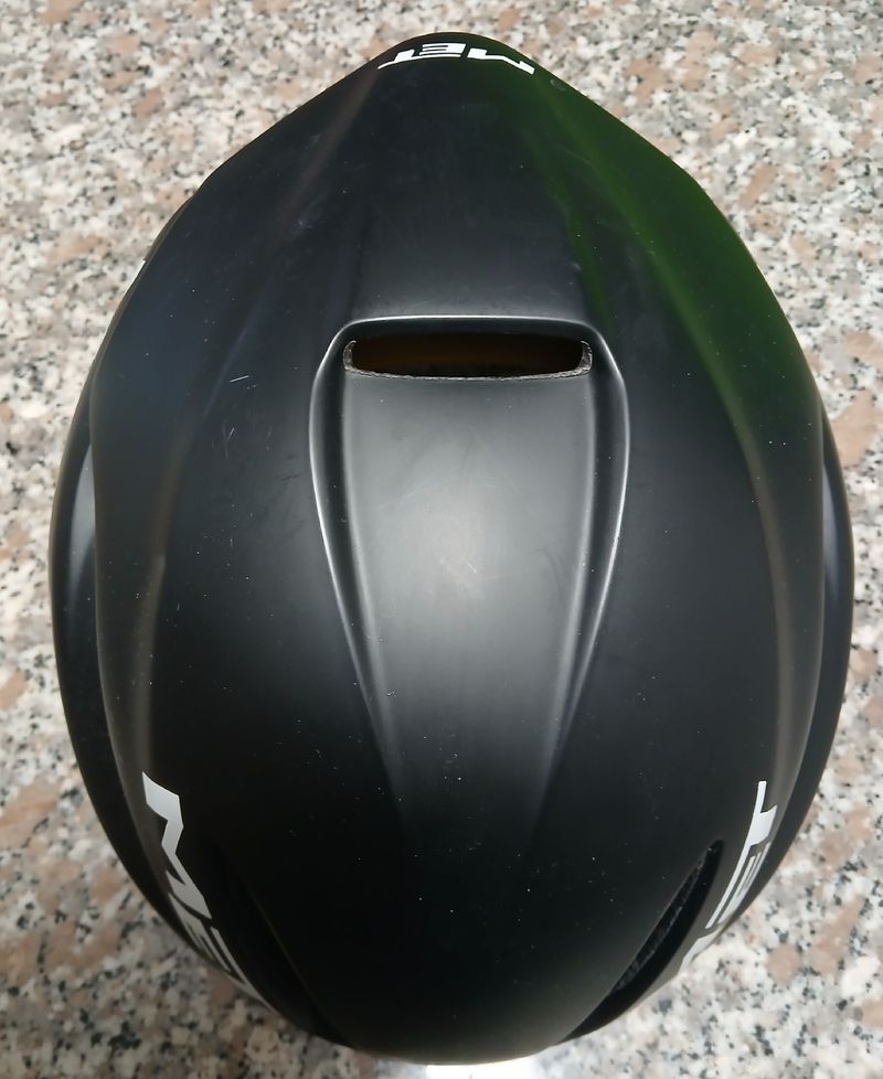 MET Manta MIPS Helmet Cycling Accessories d'occasion