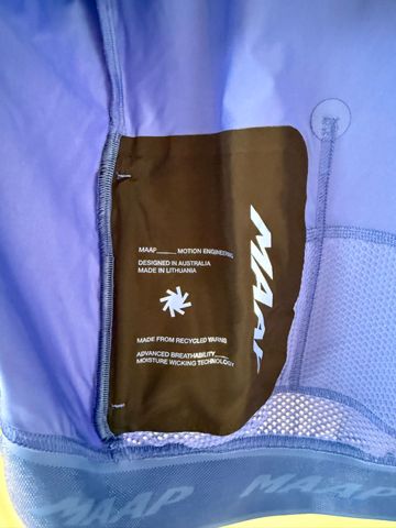 MAAP Emerge Blu Jersey 2026 bike usato — immagine 6 di 7