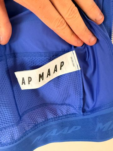 MAAP Emerge Blu Jersey 2026 bike usato — immagine 7 di 7