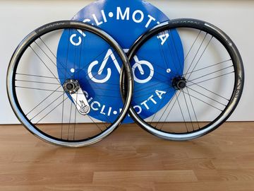 Campagnolo Shamal Carbon Disc Brake 2024 Wheels de segunda mano