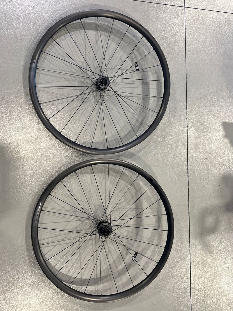 Used Bmc AR 27 Wheelset 2026 bike — image 1 of 4