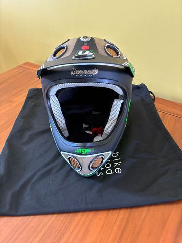 Used urge Storm Helmet bike — image 3 of 6