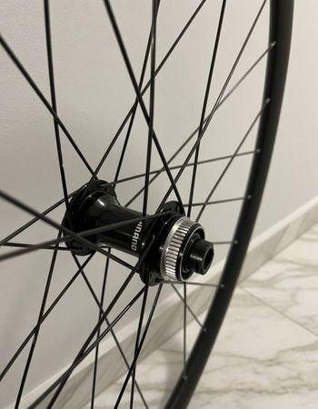 Used Alloy Tubeless 700c 19c 28H 2025 bike — image 3 of 4