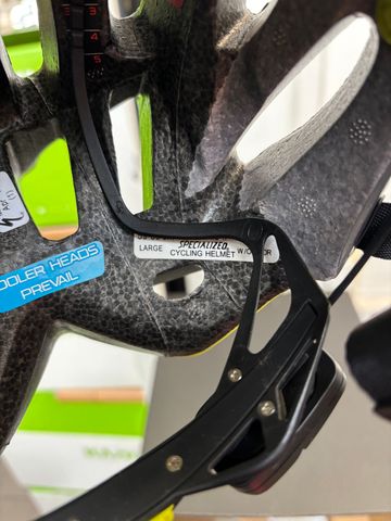 Used Specialized Prevail 2 Helmet bike — image 3 of 5