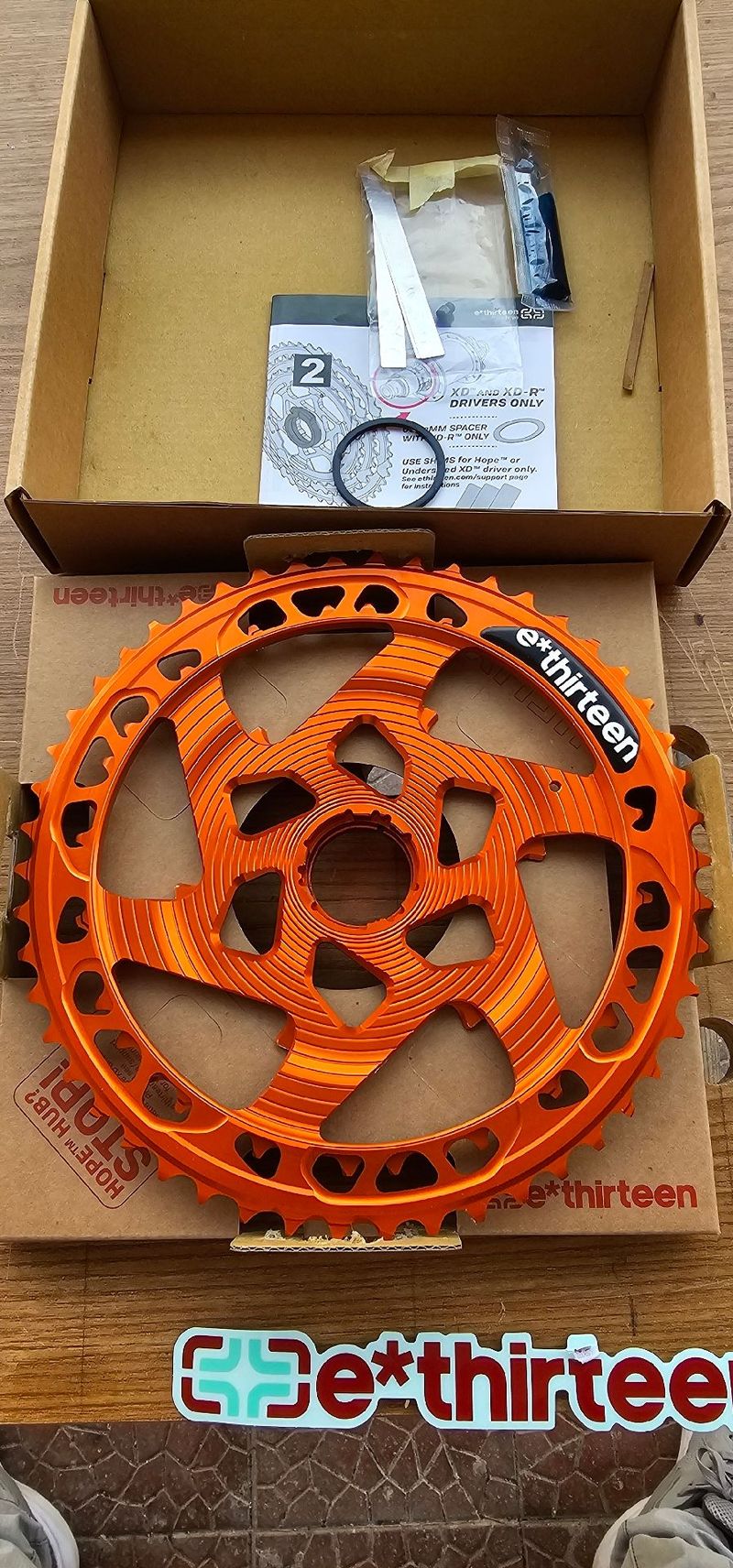 Used E thirteen HELIX RACE 12v bike — image 2 of 5