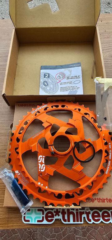 Used E thirteen HELIX RACE 12v Drivetrain & Pedals