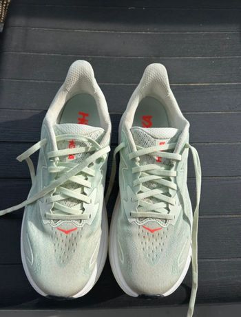 Hoka, Clifton 10