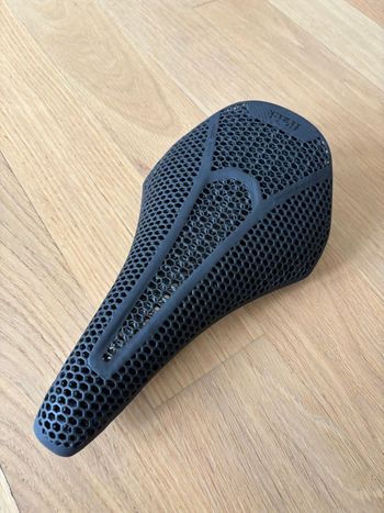 Fizik, Vento Argo Adaptive 00 Carbon Rails