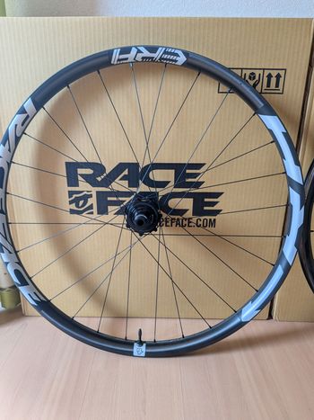 Race Face, Next R31 Carbon Wheelset