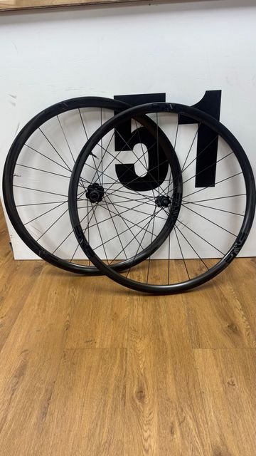 Używany Enve SES 2.3 Wheelset 2023 Wheels