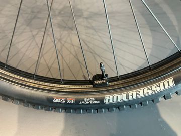 Brugt Zipp 3ZERO MOTO 2024 bike — billede 2 af 6