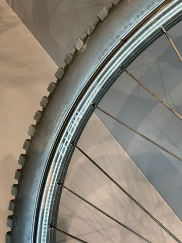 Brugt Zipp 3ZERO MOTO 2024 bike — billede 3 af 6