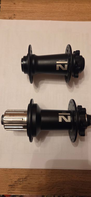 Novatec, DH92Sb 32h 6 Bolt Black Front 20x110 Rear 12x150mm