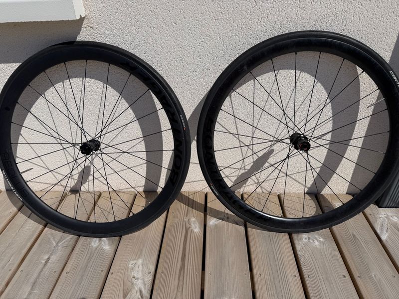 Brugt Bontrager Aeolus Pro 37 TLR Wheels