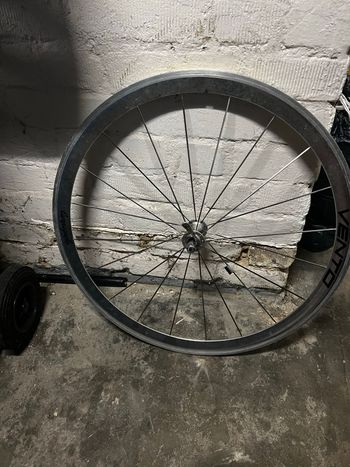 Used Campagnolo Vento Laufradsatz 28 Zoll 1995 bike — image 7 of 11