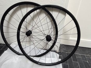 Dt Swiss, Endurance LN wielset 700c – nieuwstaat – tubeless ready – disc