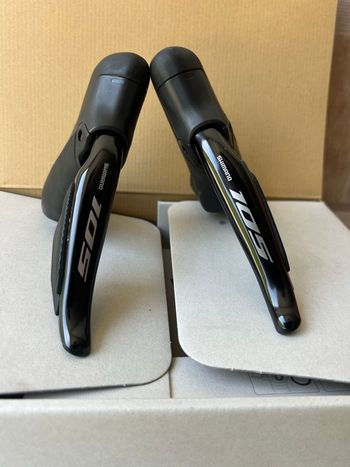 Used Shimano 105 Di2 7170 STI Set L&R 2024 bike