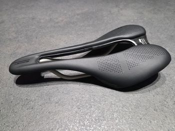 Used Selle Italia SLR Boost TM Superflow Saddle bike — image 6 of 6