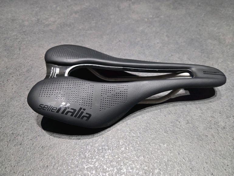 Used Selle Italia SLR Boost TM Superflow Saddle bike — image 5 of 6