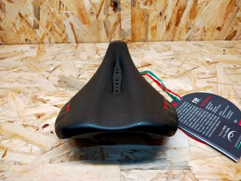 Used ASTUTE Starlite carbon 2020 bike — image 3 of 8