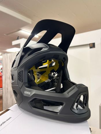 Uvex, Revolt MIPS All Black Matt MTB Helm