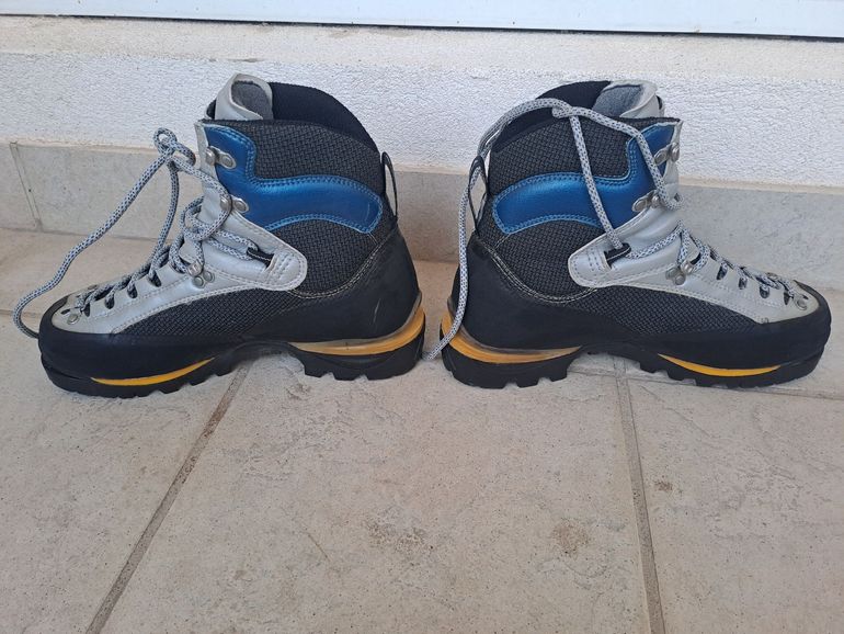 Used Scarpa Freney XT 2010 bike — image 7 of 8