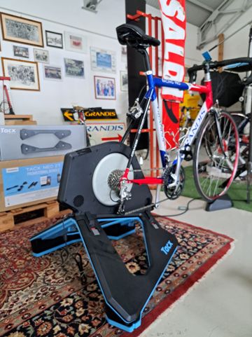 Used Tacx Flux 2 Smart Tyres & Tubes