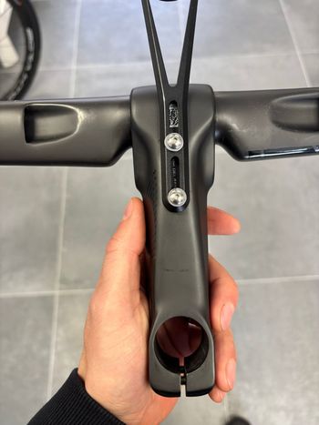 Used Colnago HB R41 Handlebar and Stem bike — image 4 of 5