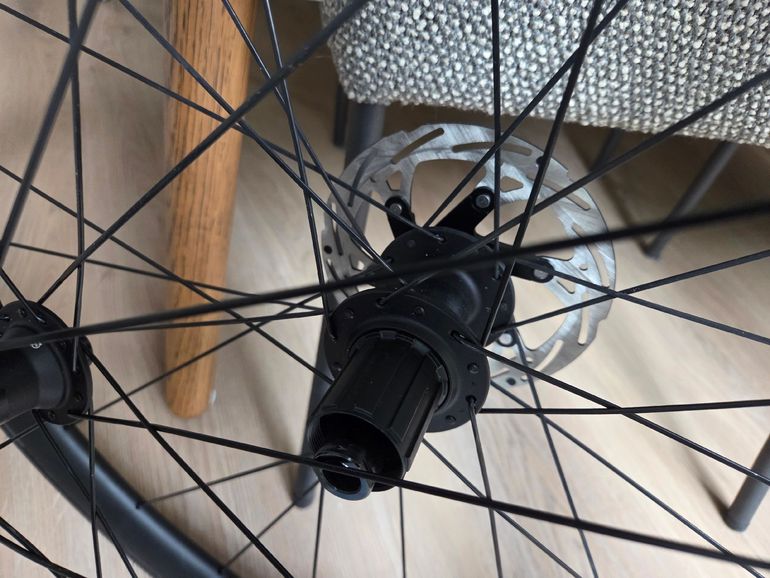 Used Bontrager Aeolus Elite 35 TLR Disc bike — image 3 of 5