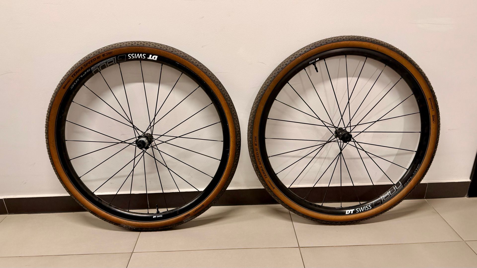 Dt Swiss G1800 SPLINE Continental TerraSpeed 700x45c Wheelset