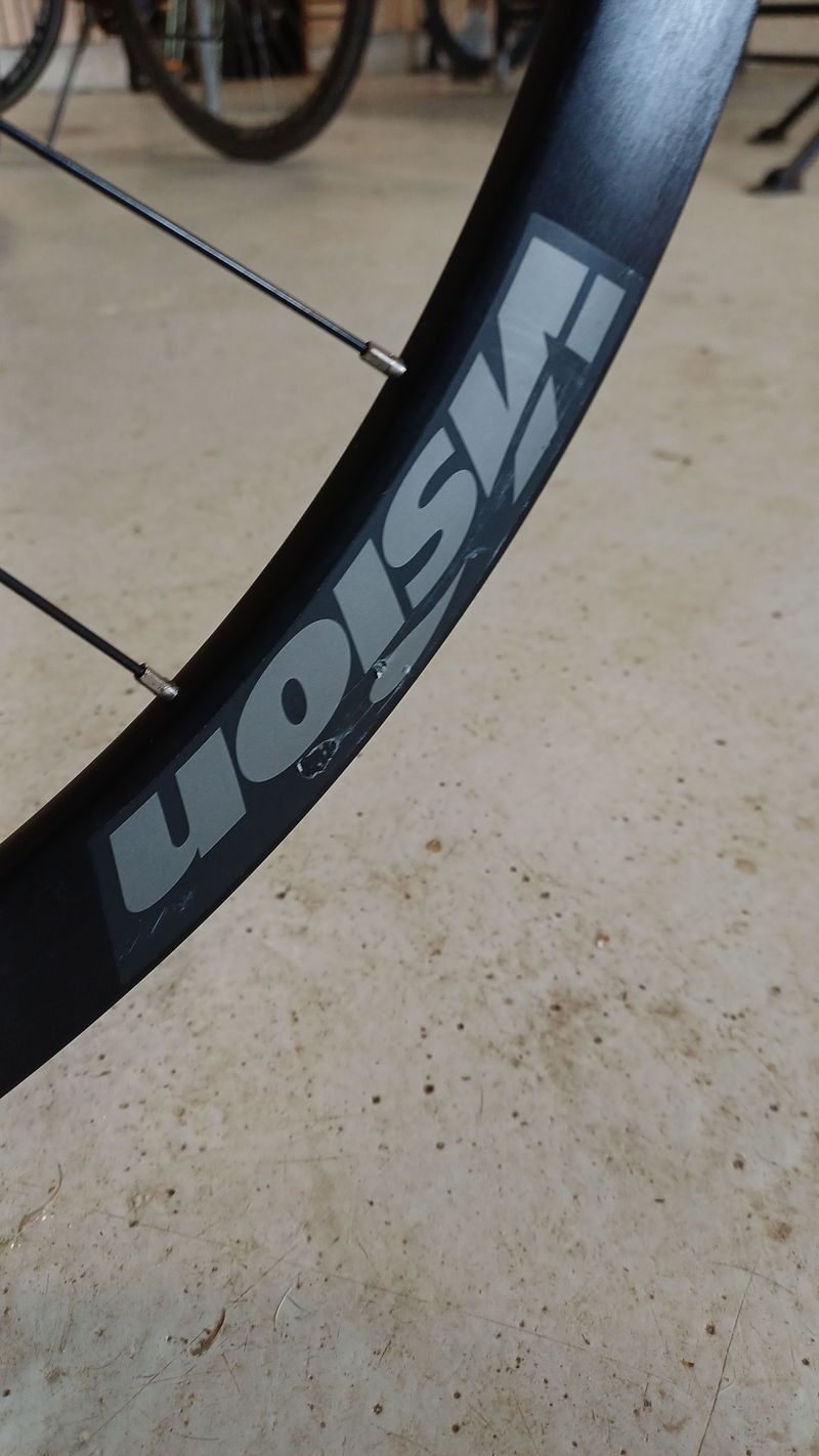 Used Vision Team 35 Wheelset bike — image 2 of 8