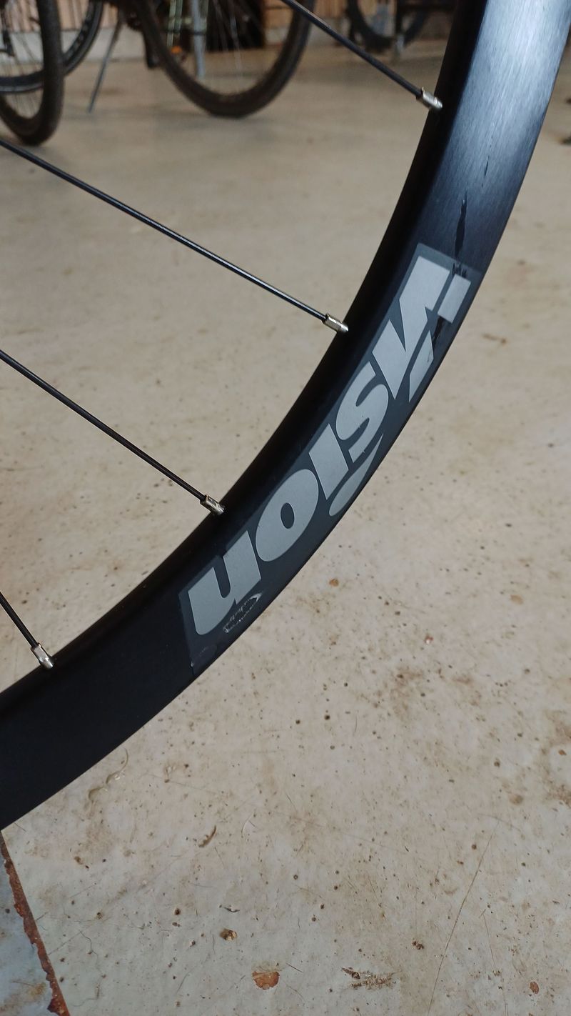 Used Vision Team 35 Wheelset bike — image 6 of 8
