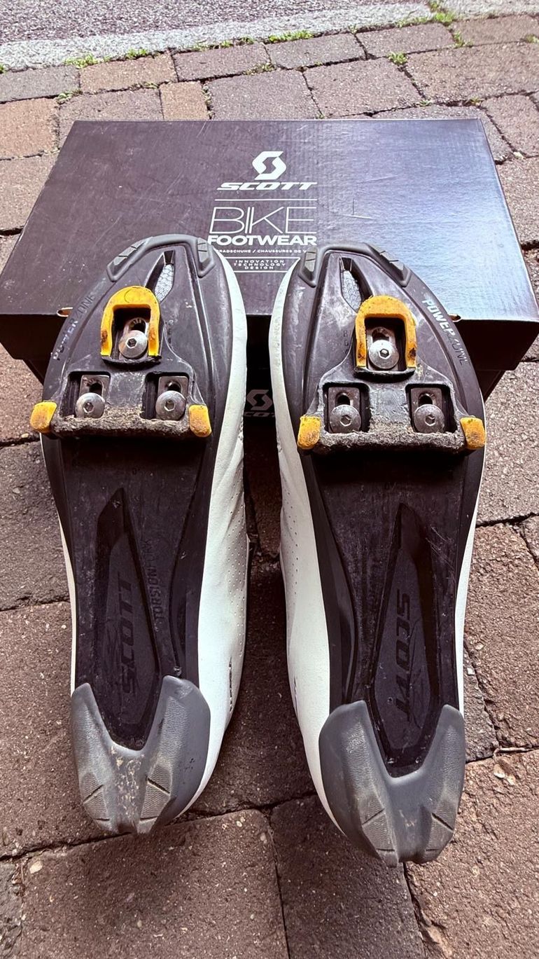 Used Scott Men's Road Cycling Shoes 2024 bike — image 4 of 5