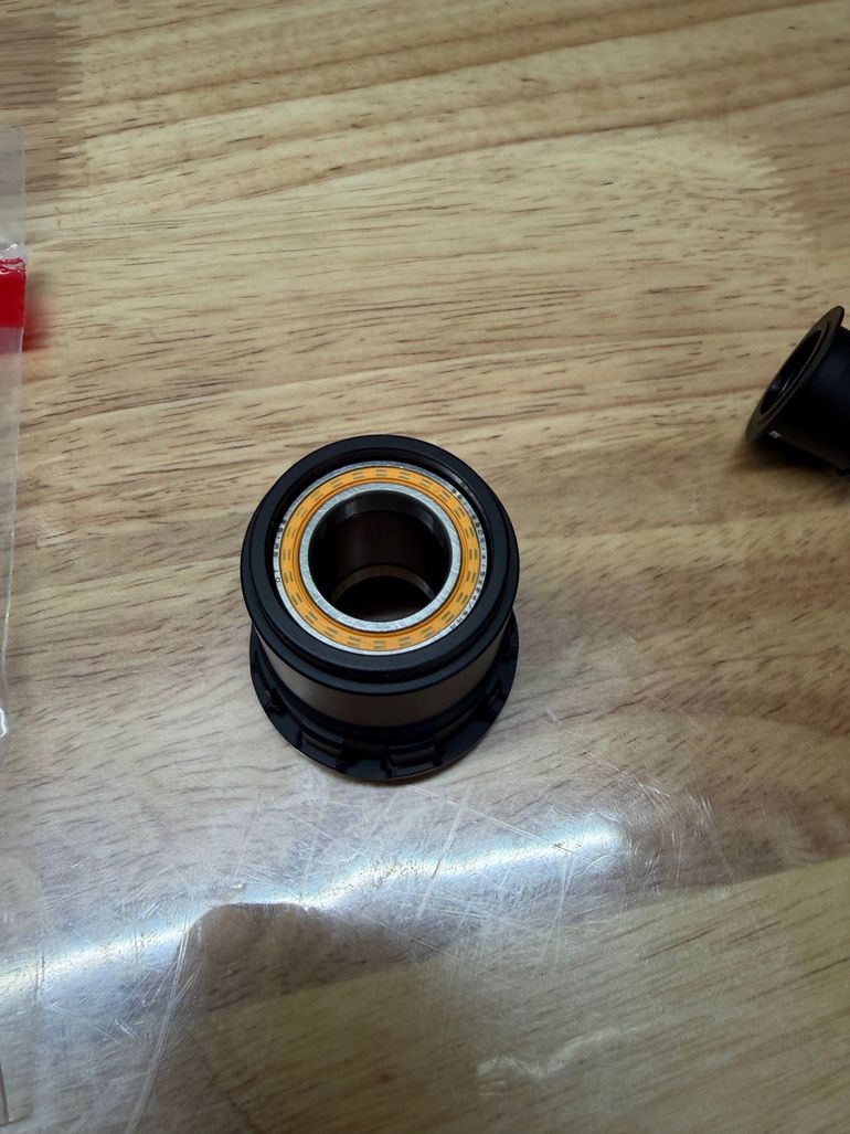 Used Dt Swiss Corpetto Sram XDR 12v Ratchet EXP Ceramic 2025 bike — image 3 of 5
