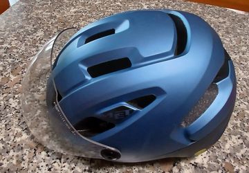 Used MET Intercity Mips Helmet bike — image 3 of 5