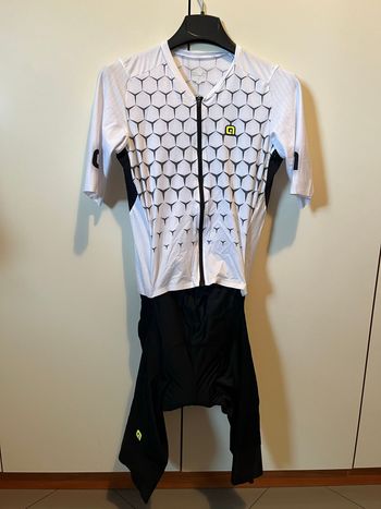 Ale cycling, R EV1 HIVE