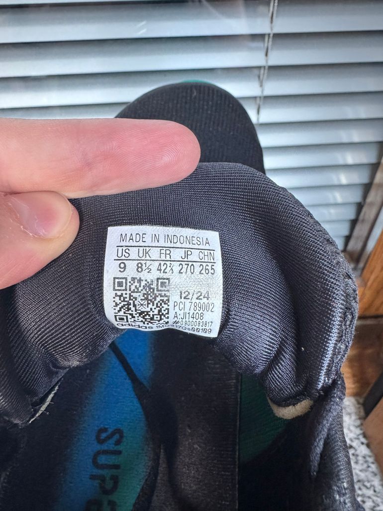 Used Adidas Running Shoes bike — image 7 of 7