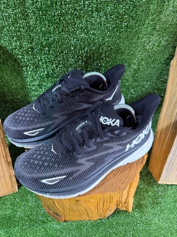 Used Hoka Clifton 9 Road EU 40 2023 bike — image 2 of 15
