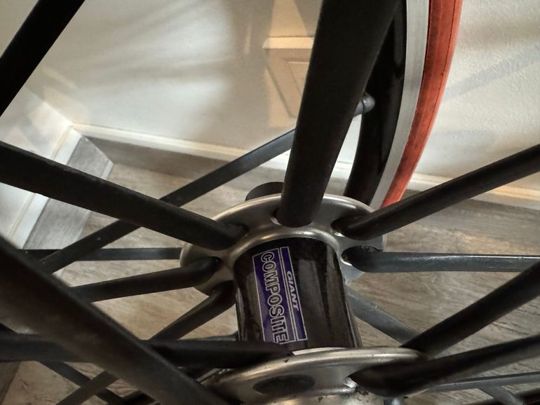 Used Giant Composite 700c Wheelset 2003 bike — image 5 of 7