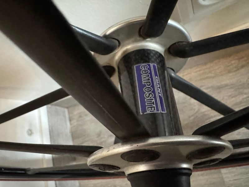 Used Giant Composite 700c Wheelset 2003 bike — image 3 of 7