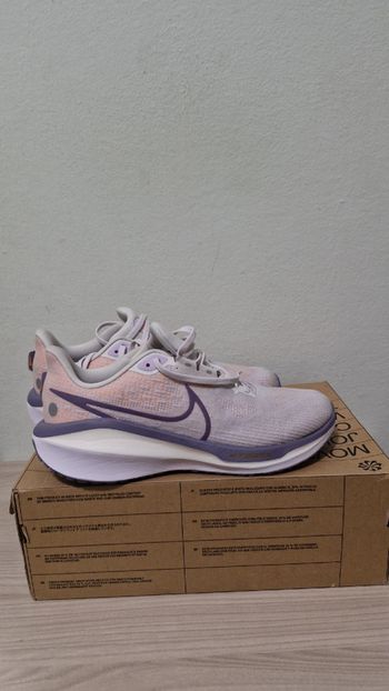 Nike, Vomero 17 Taglia 42