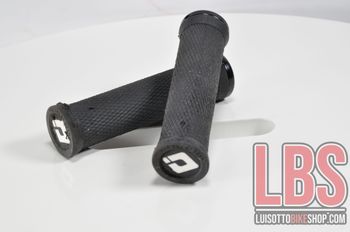 Used obi Coppia manopole con collarino. bike — image 10 of 12