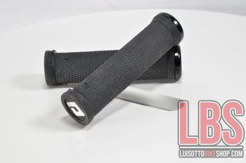 Used obi Coppia manopole con collarino. bike — image 9 of 12