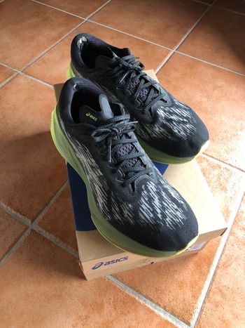Asics, Novablast 3