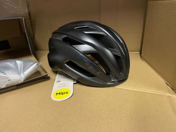 MET, Trenta 3K Carbon