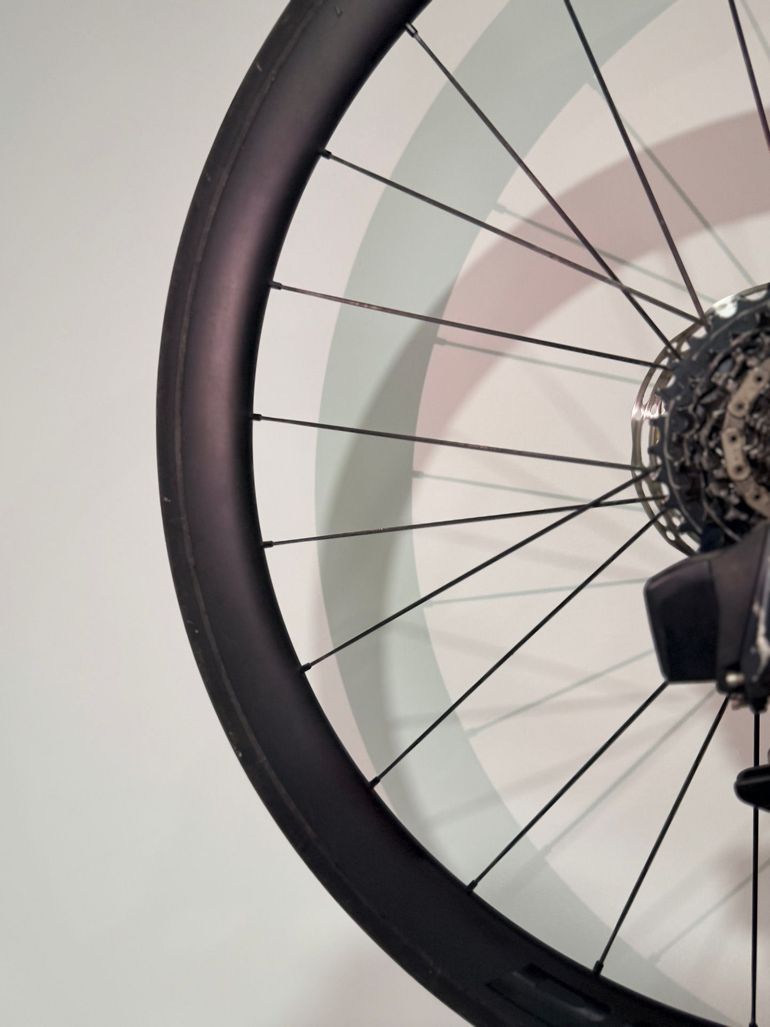 Tweedehands Bontrager Aeolus Pro 37 TLR Disc Road Wheel 2022 bike — afbeelding 8 van 15