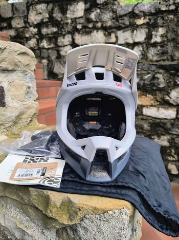 Ixs, Trigger FF White Grey SM 54-58