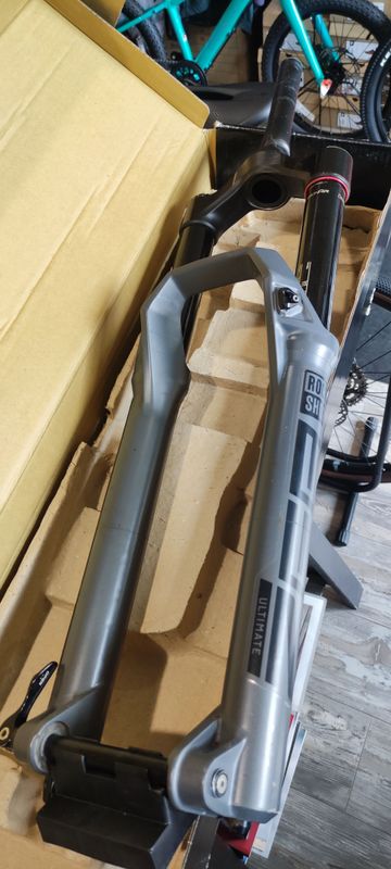 Tweedehands RockShox Zeb Ultimate Fork Fork