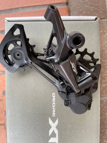 Used Shimano XT RD-M8100-SGS 12-speed 2025 bike — image 2 of 5