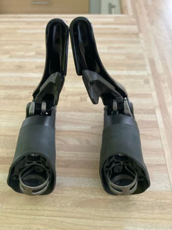 Used Shimano Dura Ace R9000 Shifterset 2013 bike — image 5 of 5